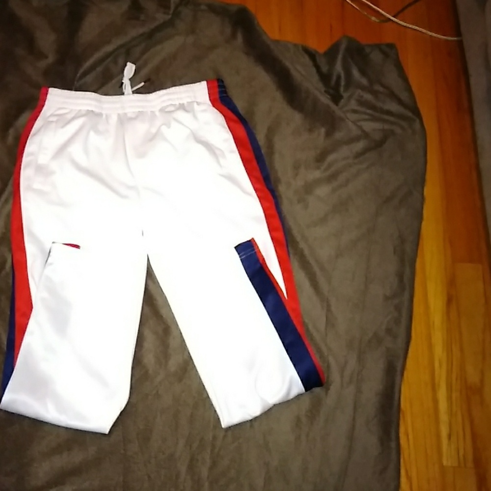 T crew  Sweat pants  white WITH  RED AND BLUE